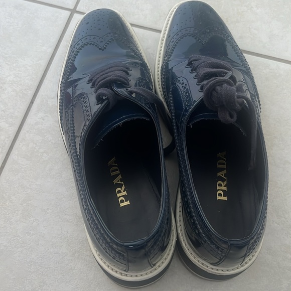 Prada laced Oxfords - Picture 3 of 5
